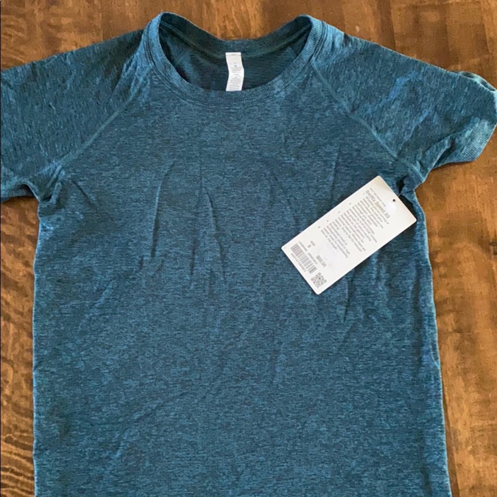 Lululemon Swiftly Speed Short Sleeve